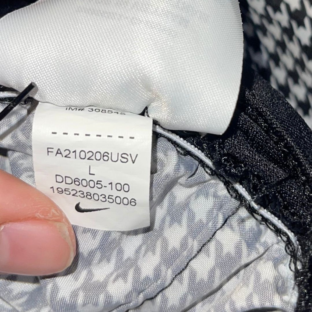 Nike Just Do it Bundle Shorts Set of 2 Size Large Activewear Running Athletic