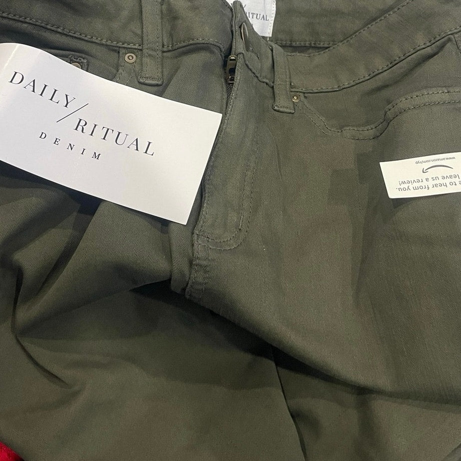 Daily Ritual Olive Green Skinny Jeans Size 37 Casual Everyday Streetwear NWT